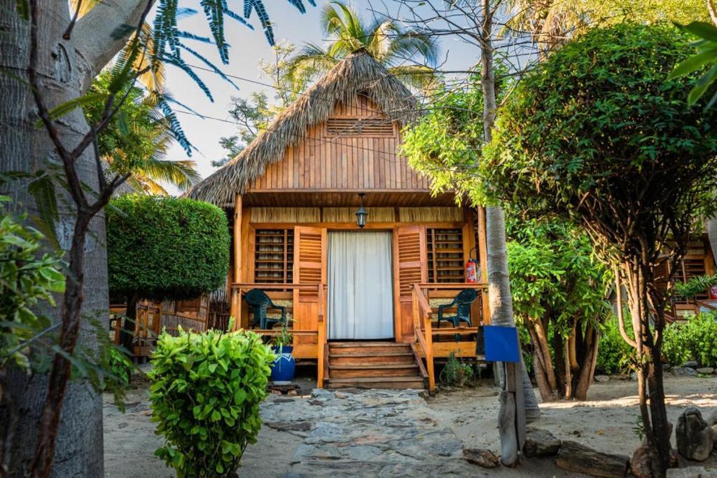 Chez Maggie Hotel & Restaurant 모론다바 외부 사진