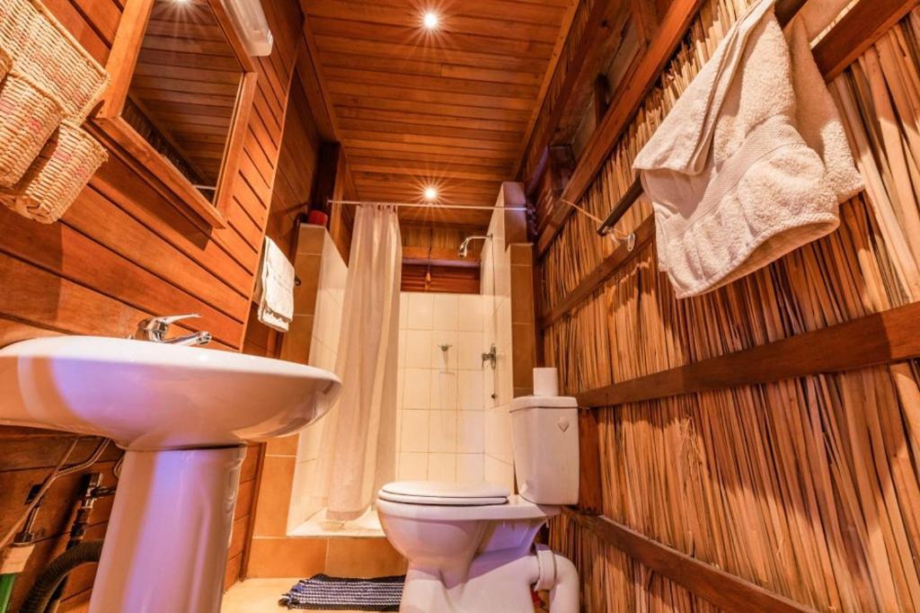 Chez Maggie Hotel & Restaurant 모론다바 외부 사진